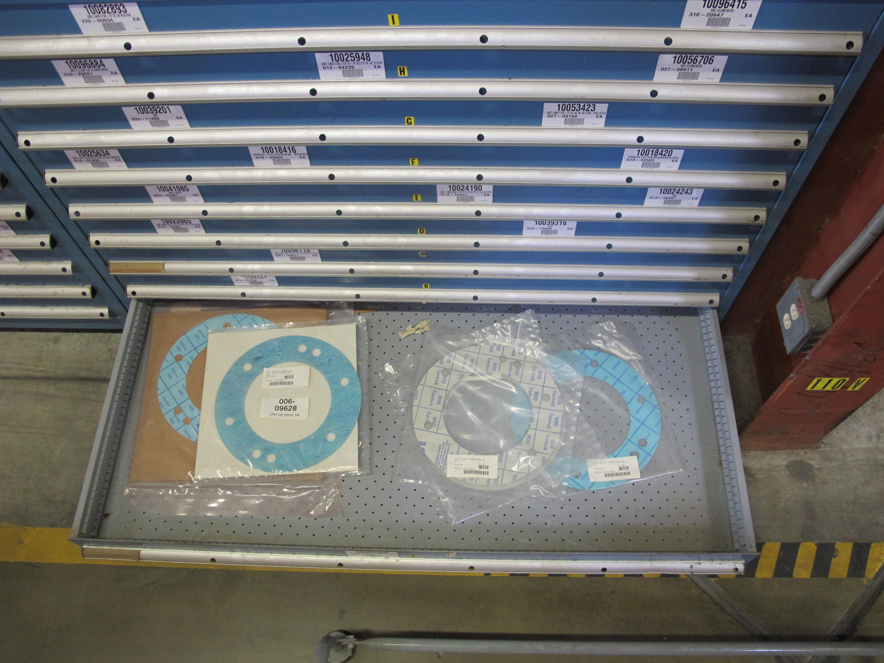 LISTA HEAVY DUTY 9-DRAWER PARTS CABINET W/ CONTENTS (W-50) LOADING & HANDLING FEE $25-